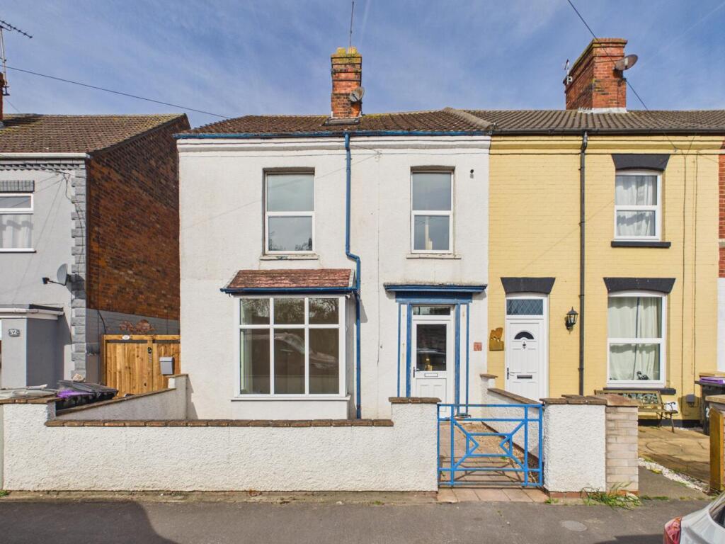 4-bed semi-detached on 30 Alexandra Road, Skegness, £149,950