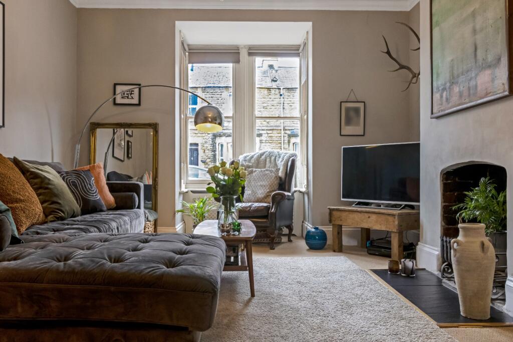 Victoria Road, Cirencester, Gloucestershire, GL7 photo 3