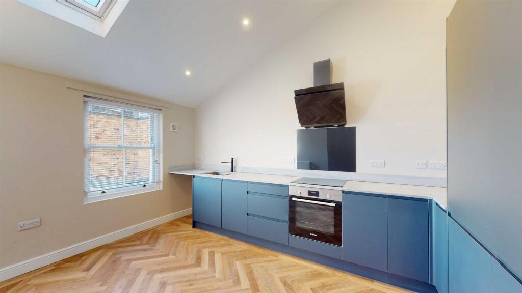 House in Shrewsbury, Frankwell - View 3