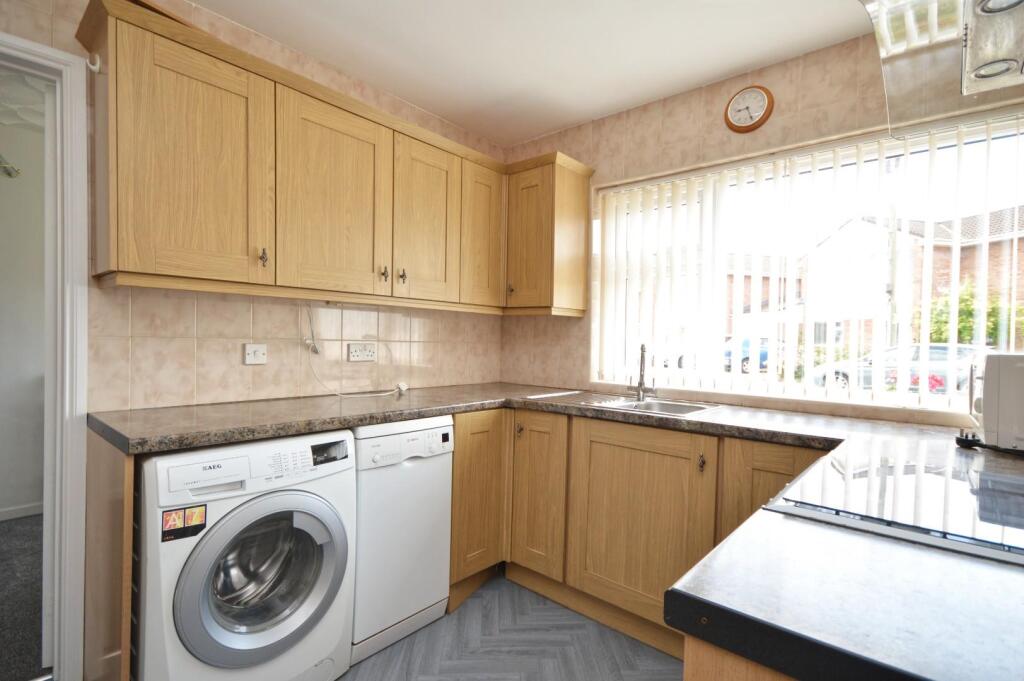 House in Bristol, Hengrove - More