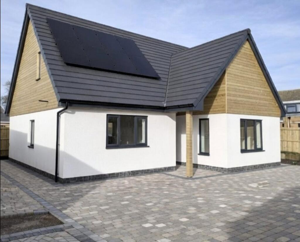 Main image of property: West View, Messingham, Lincolnshire, DN17