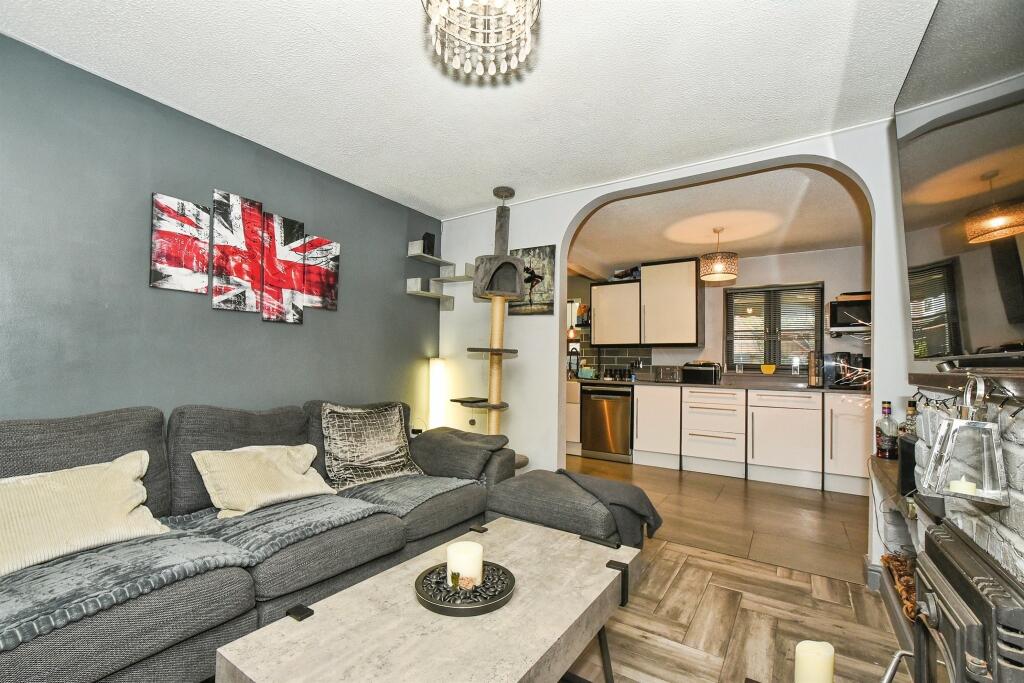 House in Chippenham, Wiltshire - View 3