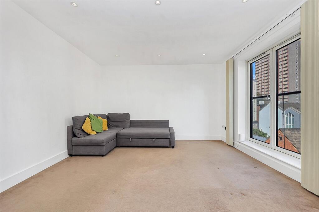Pollards Row, London, E2 - More