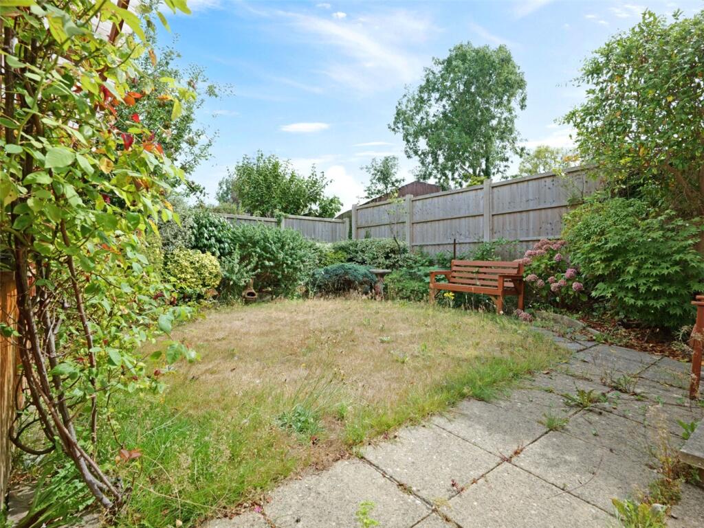 53 King Richard Drive photo 2