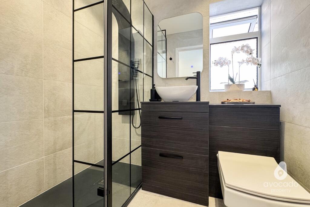 House in Reading, Wokingham - More