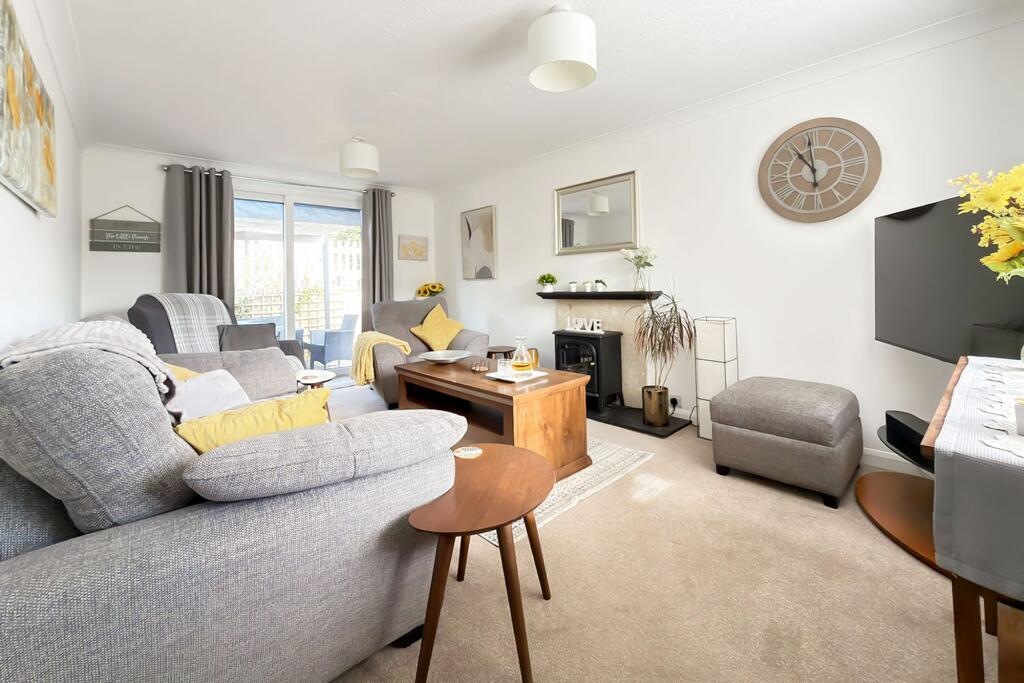 Water Lane, Angmering, BN16 photo 2
