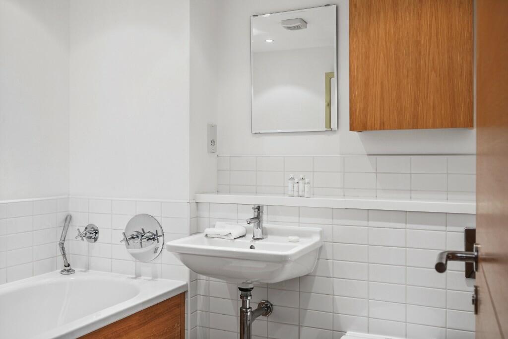 2 bedroom serviced apartment for rent