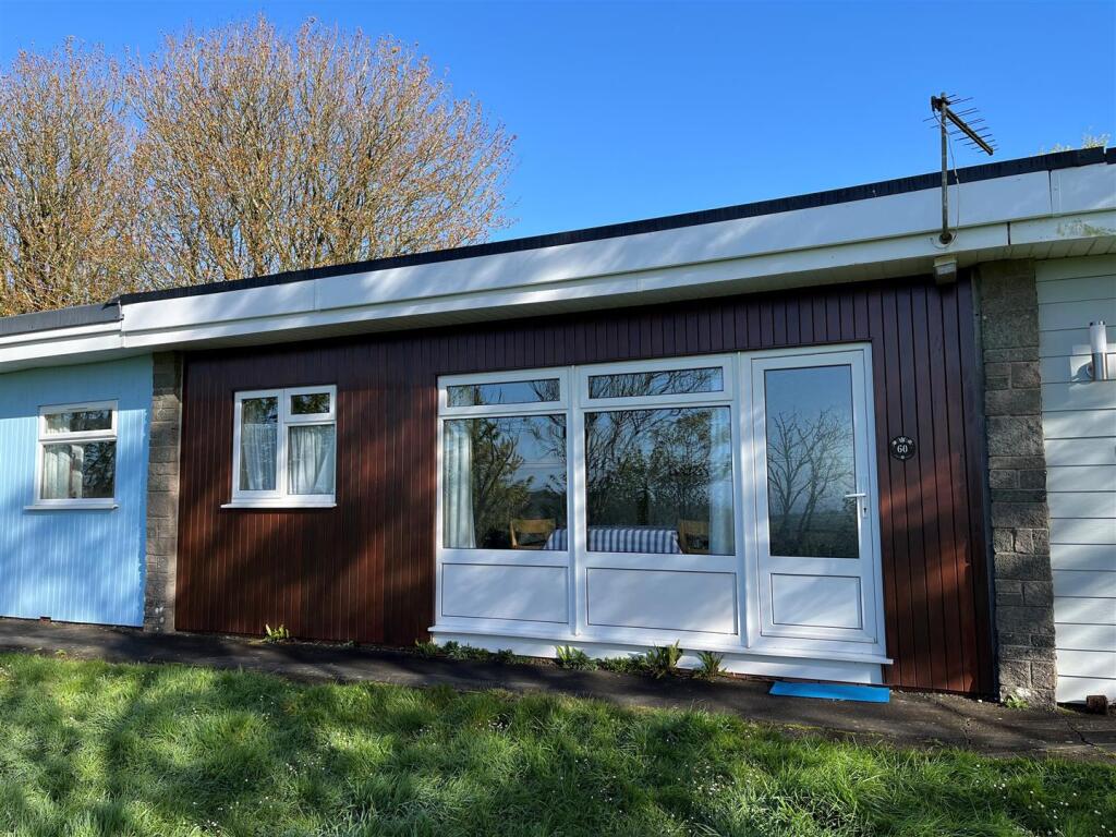 2-bed house on Norton Park, Dartmouth, £59,950