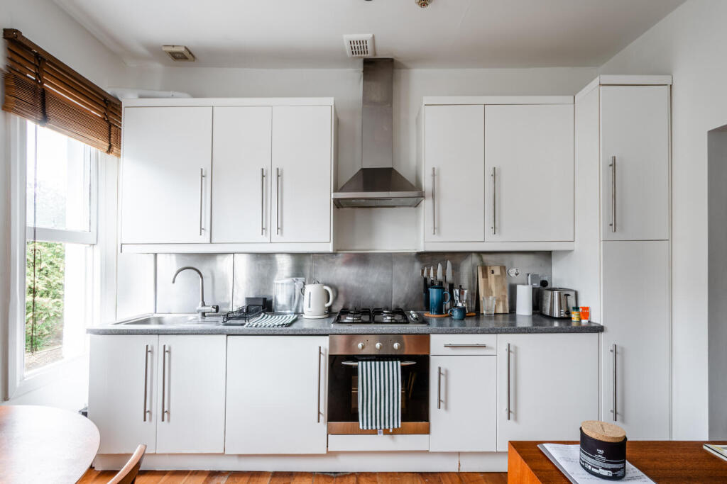 Apartment in London - More