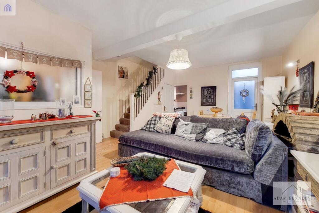 House in London, Ponders End - View 2