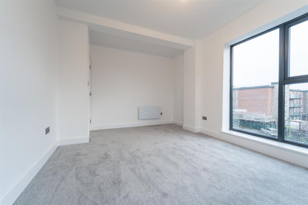 Additional image 8 of Stratford Road, Shirley, Solihull, West Midlands, B90