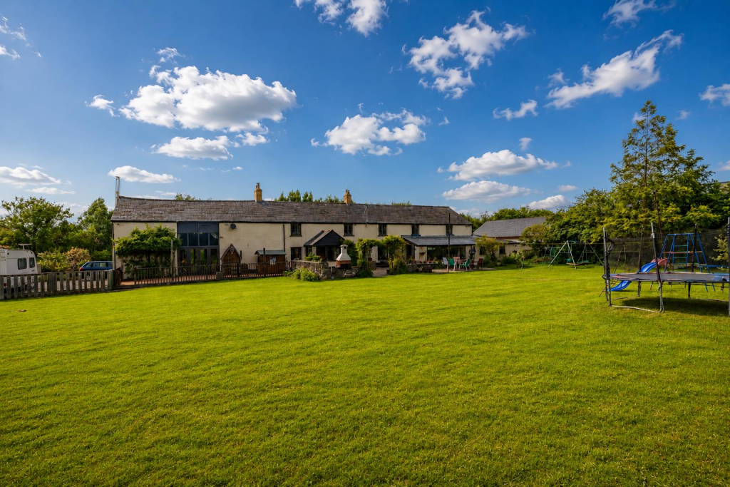 Main image of property: Hendre Road, St Mellons, Cardiff