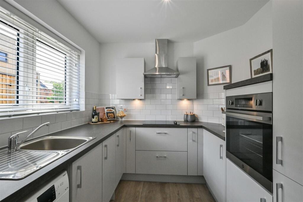 Apartment in Basingstoke and Deane, Mapledurwell and Up Nately - View 2