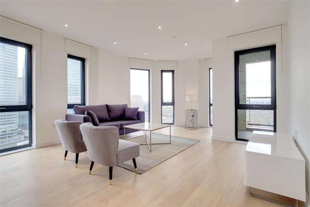 Main image of property: Roosevelt Tower, Williamsburg Plaza, E14