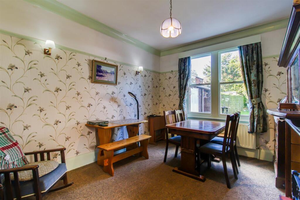House in Wakefield, Woodthorpe, Milnthorpe - More