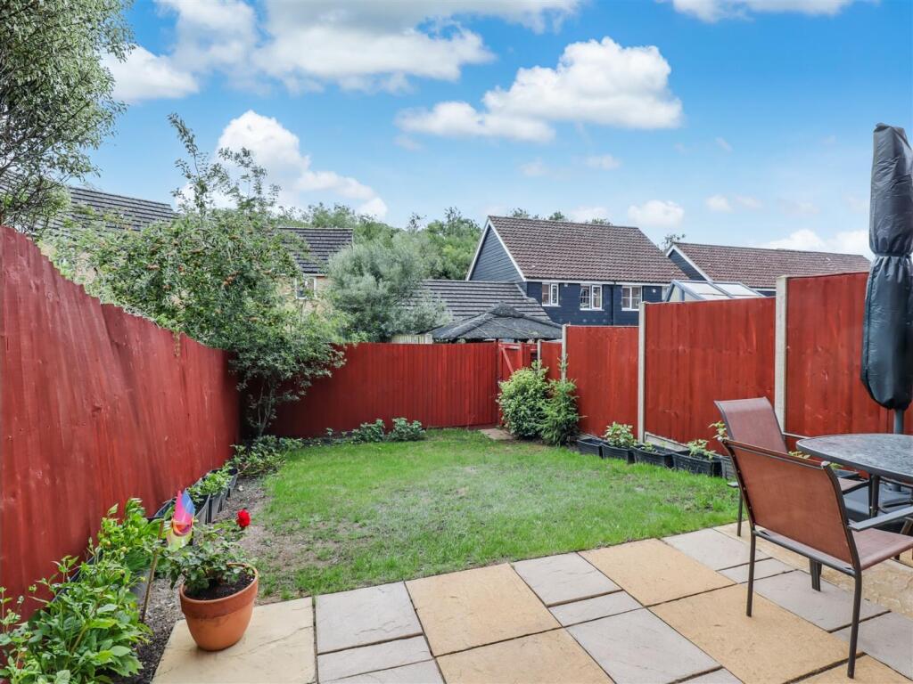 Rose Avenue, Costessey photo 2