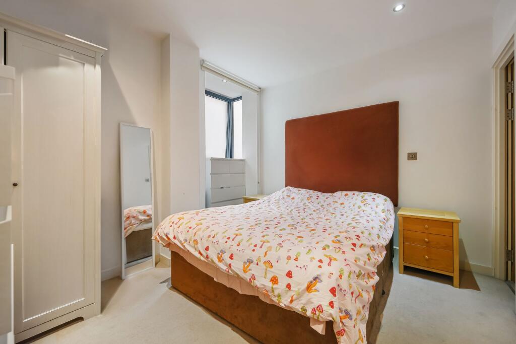 Apartment in London - View 2