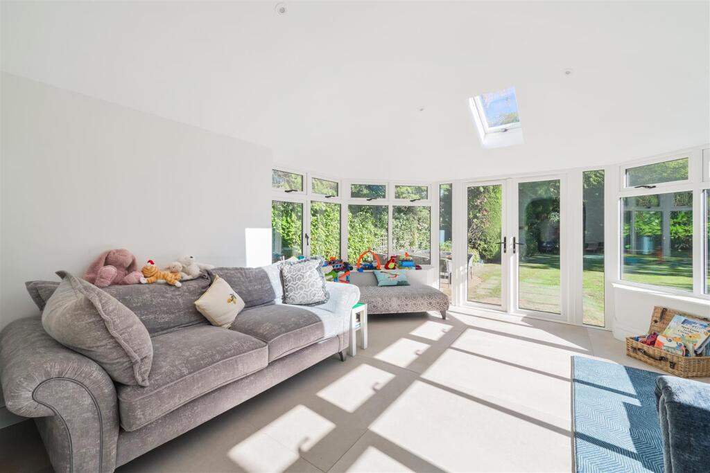 House in Reigate and Banstead, Surrey - More