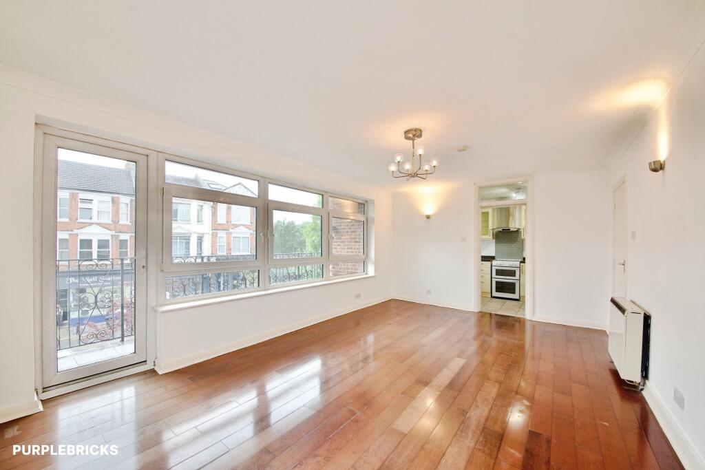 Apartment in London, Winchmore Hill - View 2