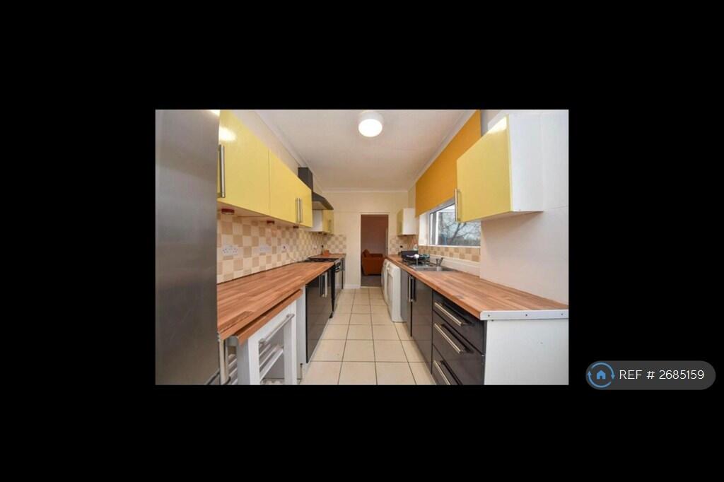 House in Wigan, Greater Manchester - More