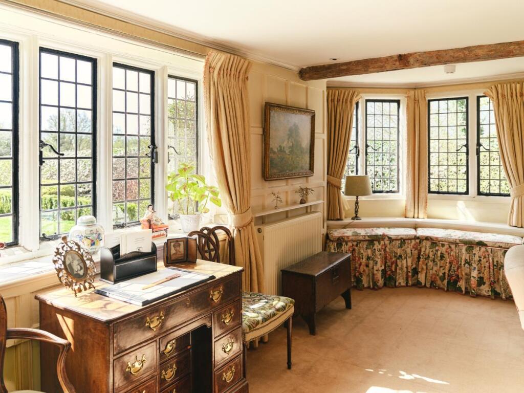 Longparish, Andover photo 4