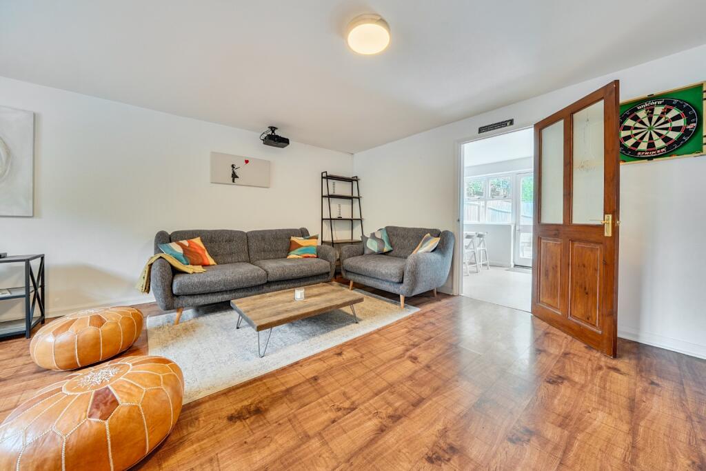 House in London, Royal Borough of Greenwich - View 4