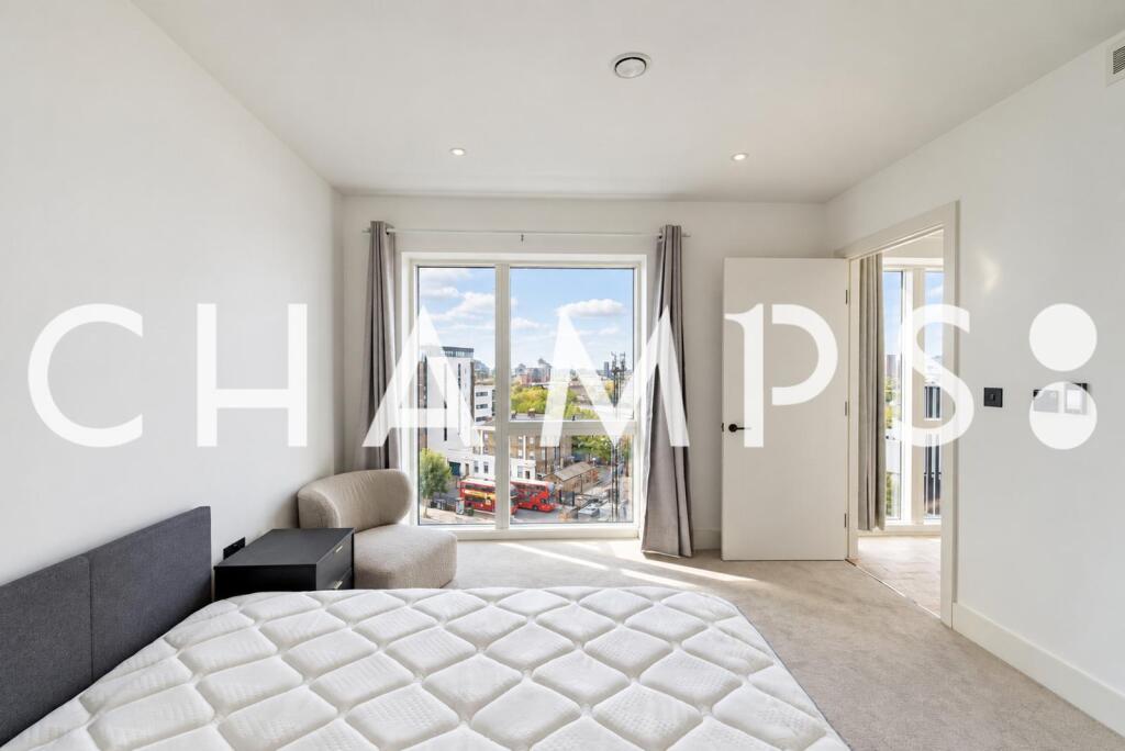 Apartment in London - More