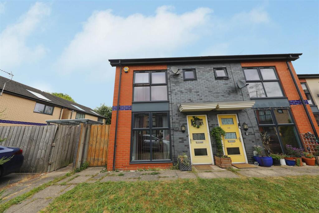 Main image of property: Needlers Way, Hull