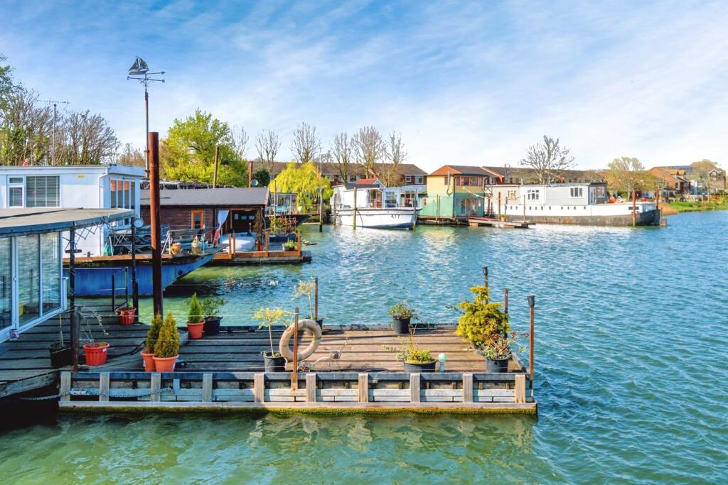 Pettinger Gardens, Southampton, Hampshire, SO17 - View 2