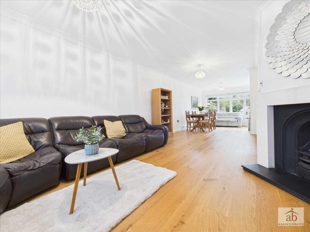 Parkers Place, Martlesham Heath photo 4