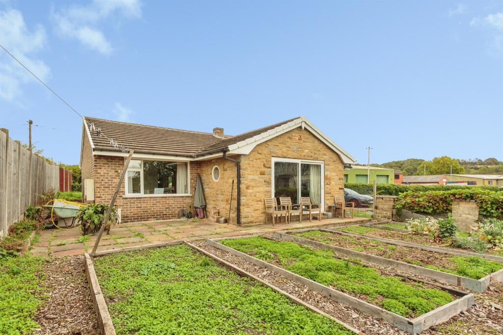 House in Wakefield - View 2