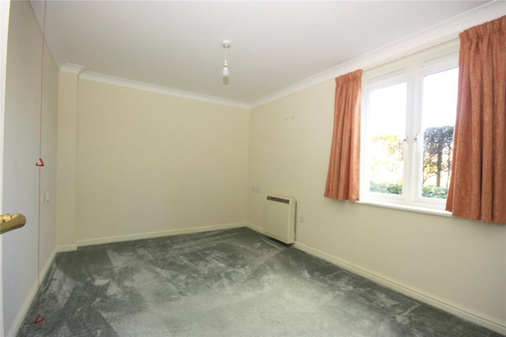 Springwell, Havant, Hampshire, PO9 - View 6