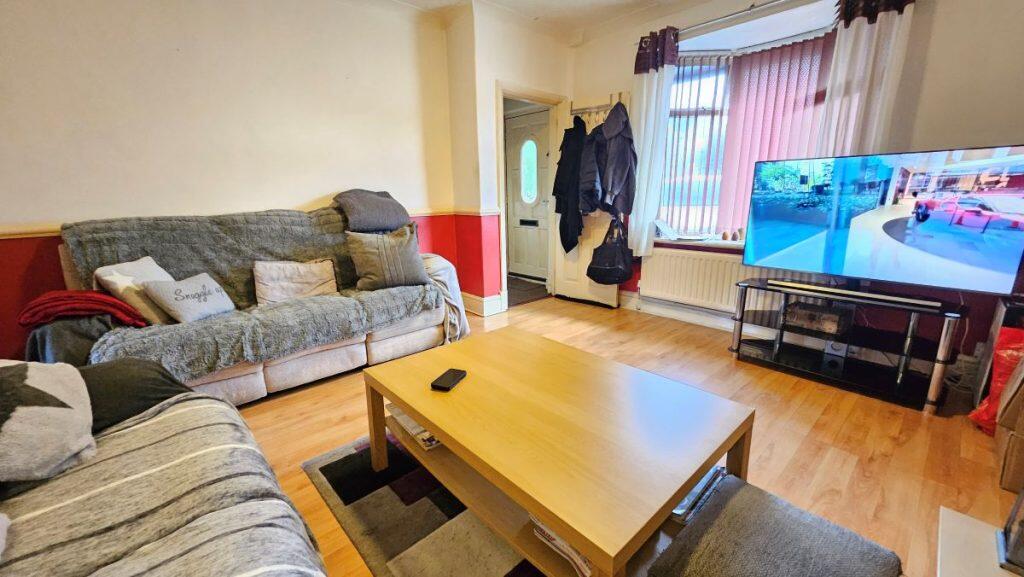 24 Knutshaw Crescent Bolton BL3 4SB photo 4