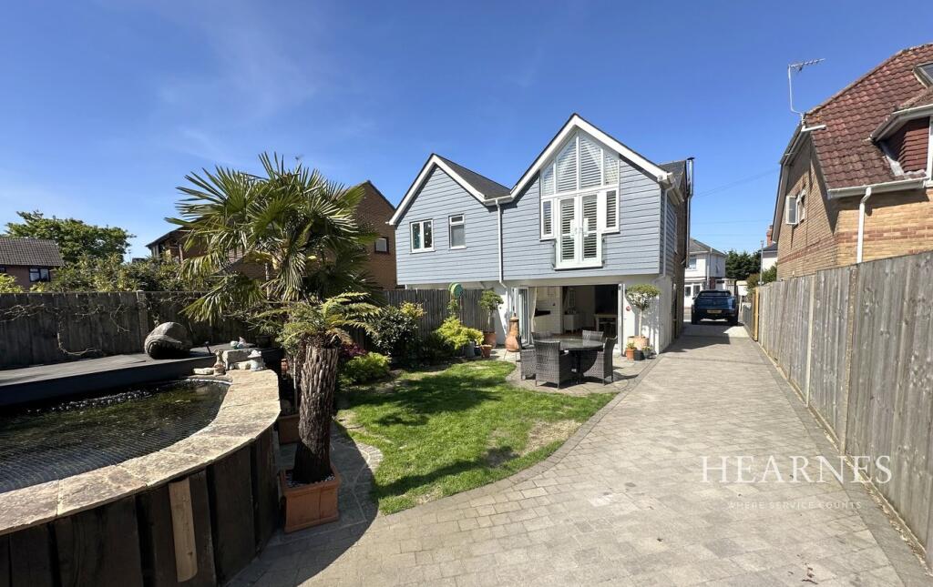Alton Road, Bournemouth, BH10, Bournemouth