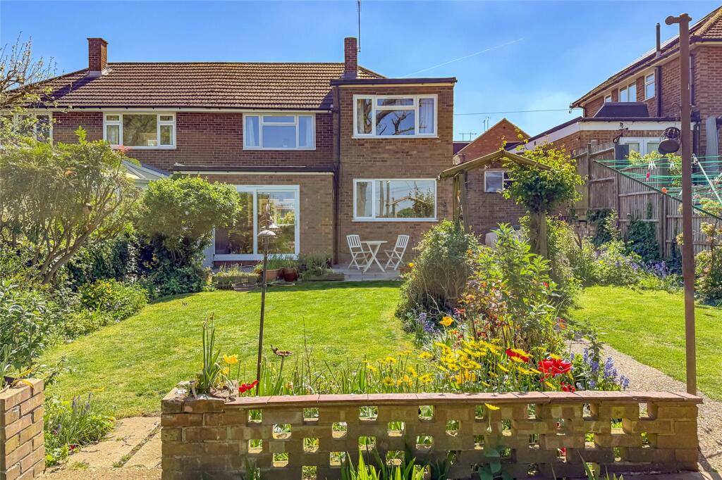 Additional image 15 of Springfield Crescent, Harpenden, Hertfordshire, AL5