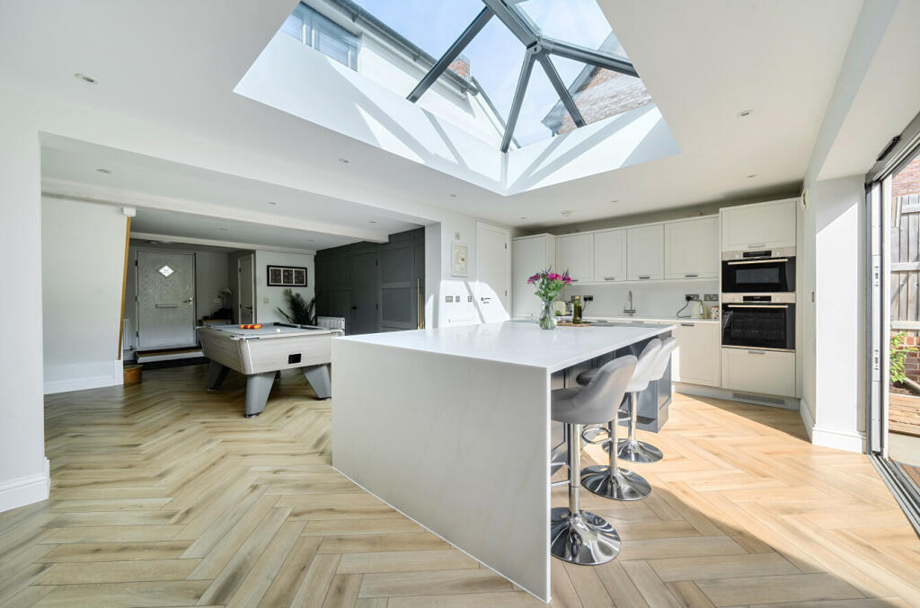 House in Eastleigh, Fair Oak and Horton Heath - View 2