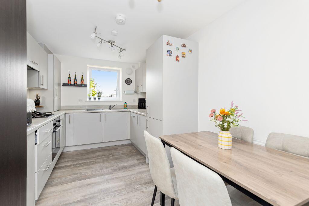 Apartment in South Queensferry - More