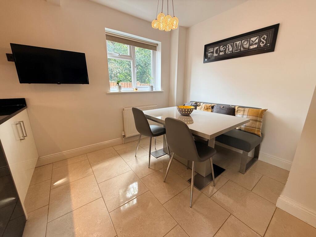 House in Yeovil, Preston Plucknett - View 4
