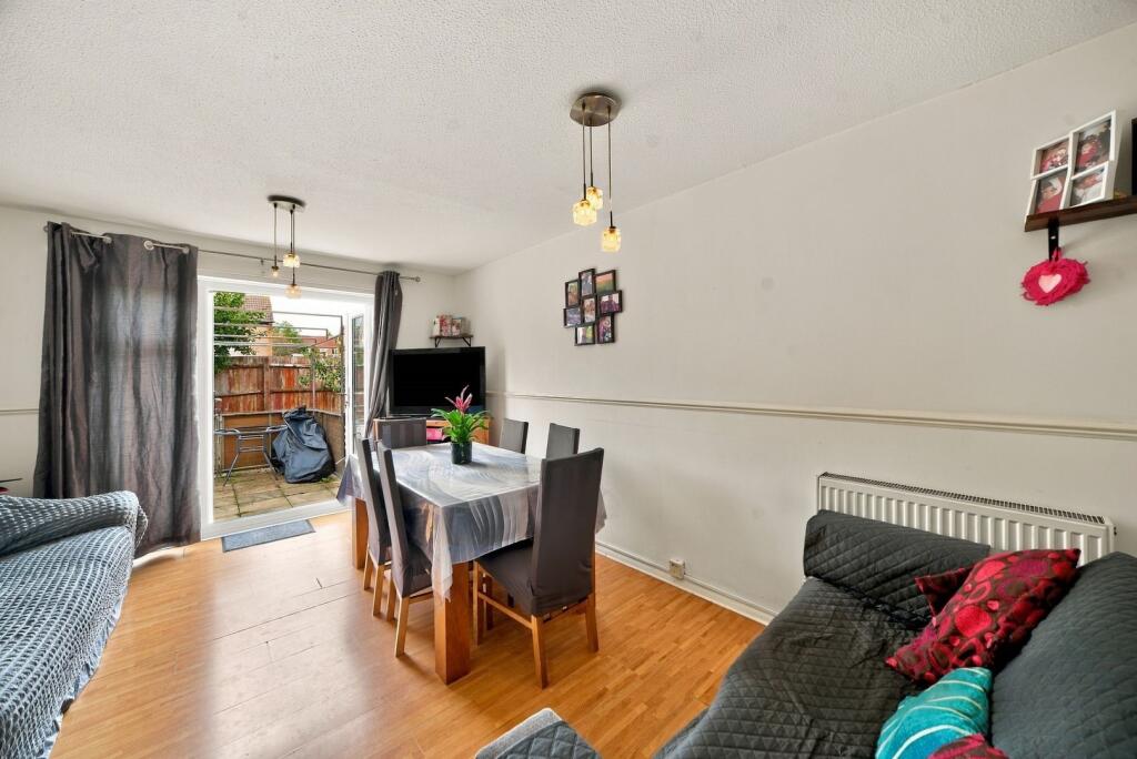 House in Twickenham - View 5