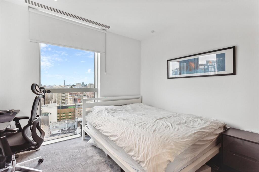 Apartment in London - More