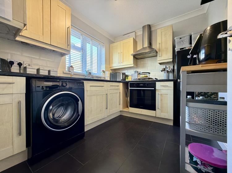 Lakeside Road, Ipswich - View 2