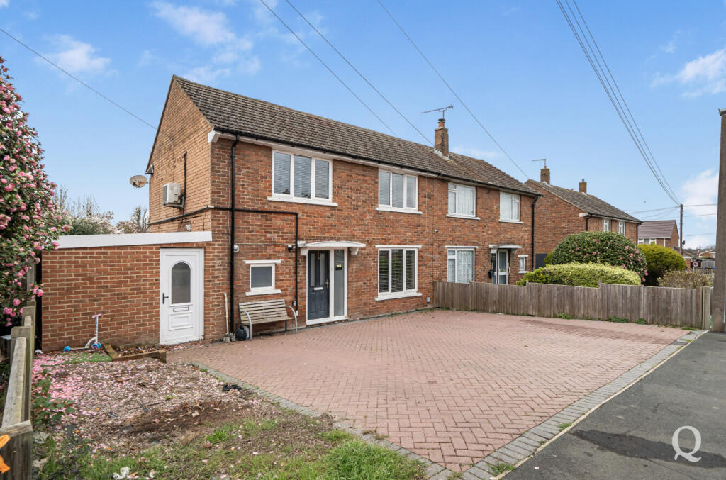 Main image of property: St. Laurence Close, Bapchild, Sittingbourne, Kent, ME9