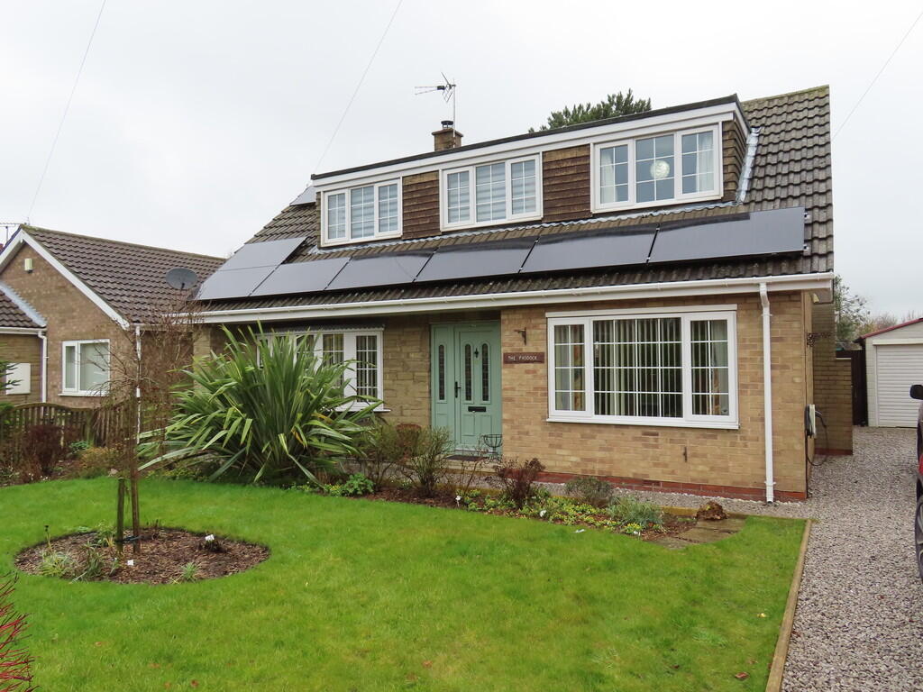 Main image of property: Main Street, Reedness, DN14 8EW