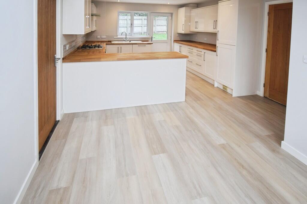 House in Taunton - View 3