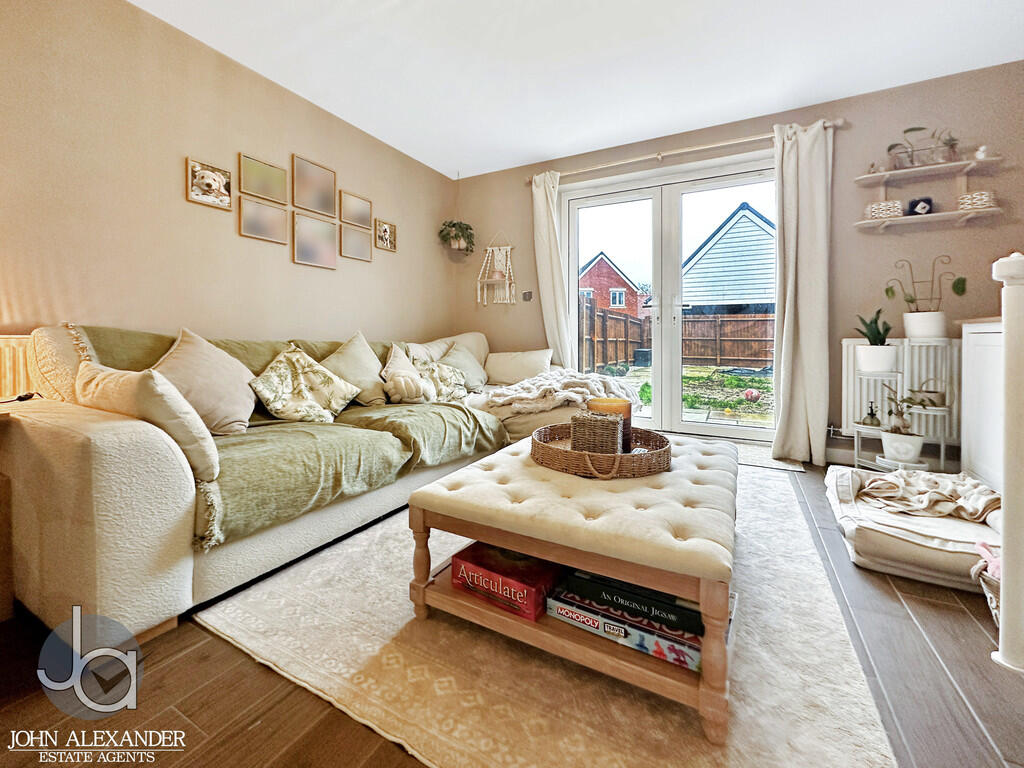 Llama Close, Stanway, Colchester photo 5