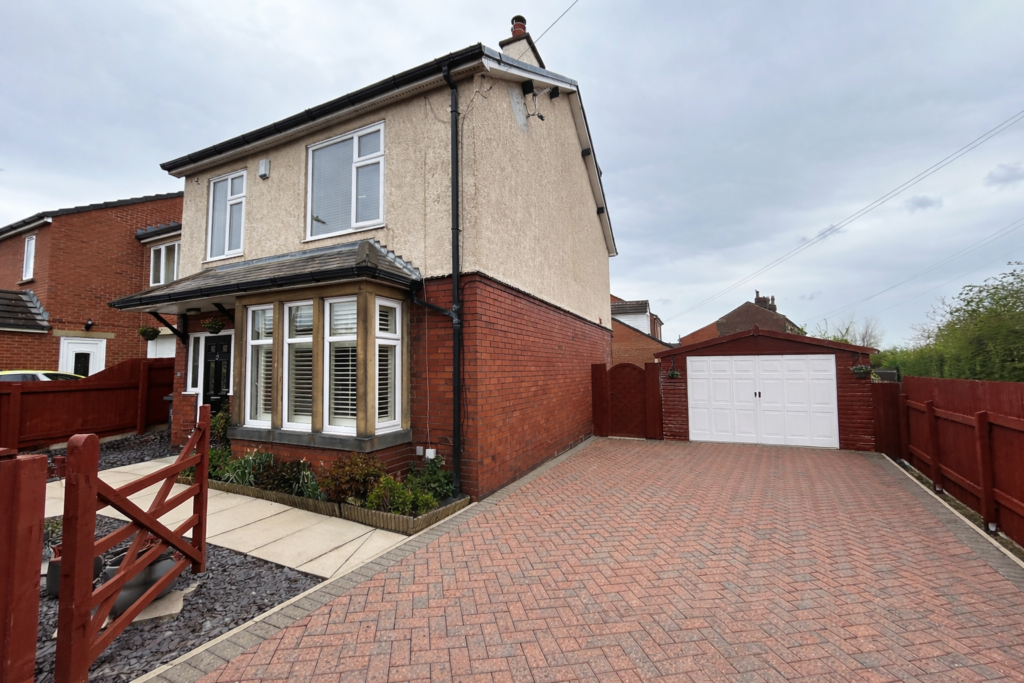 Main image of property: Taylor Hall Lane, Mirfield, Wf14 0HW