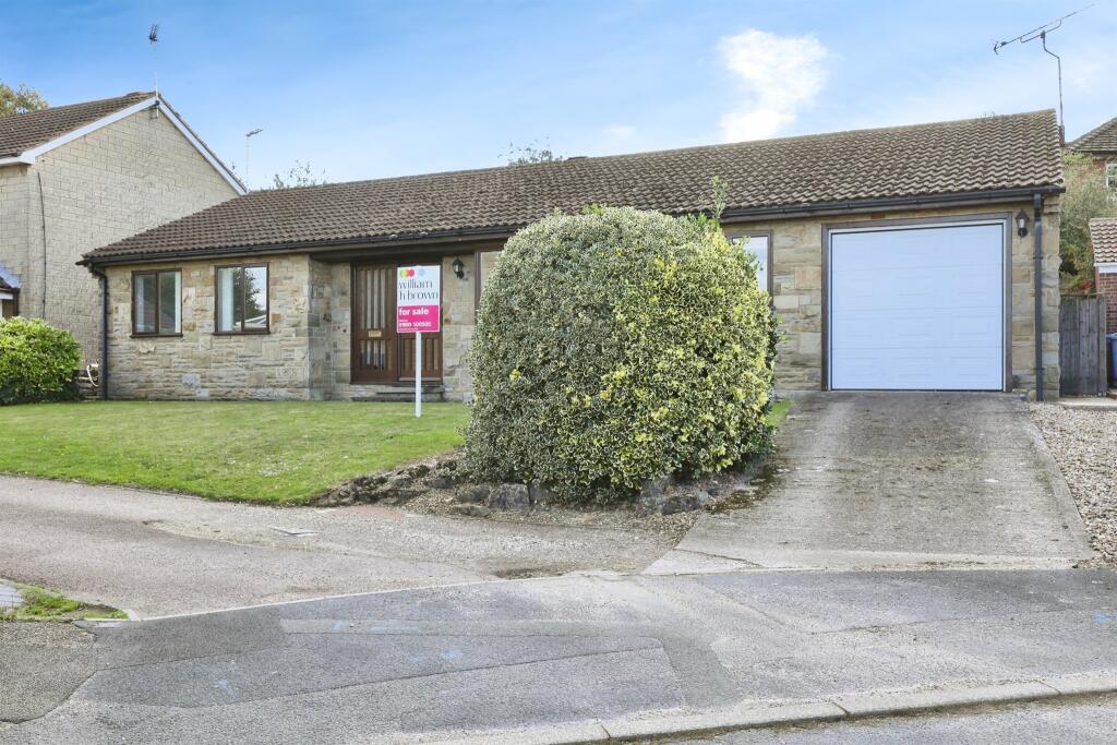 3-bed bungalow on Wain Court, Worksop, £270,000