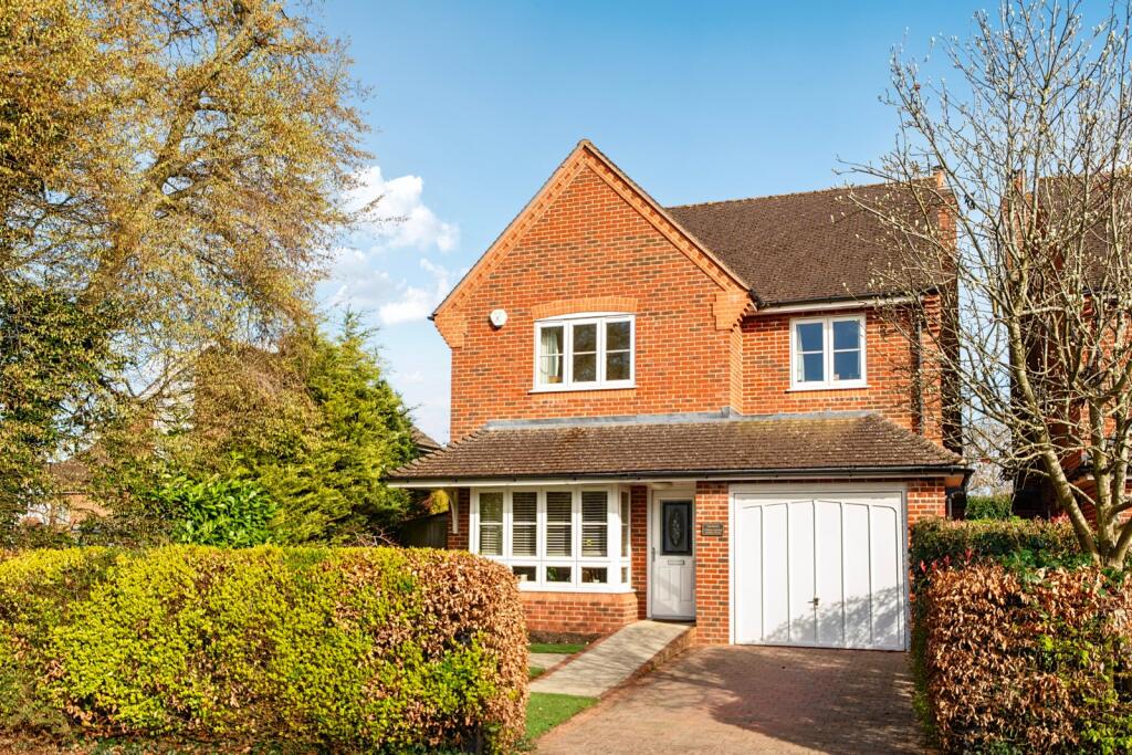 Main image of property: Hedley Road, Flackwell Heath, High Wycombe, HP10
