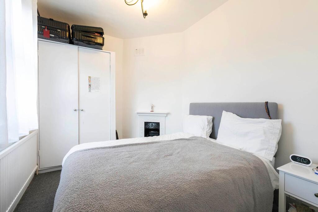 Apartment in London - More