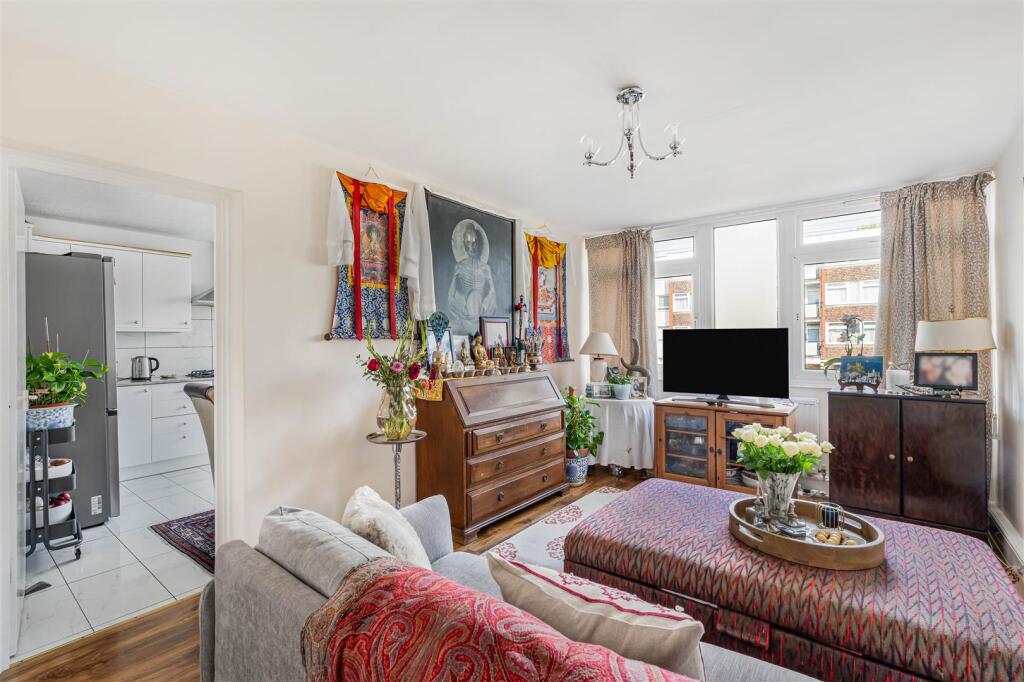 Apartment in London - View 3